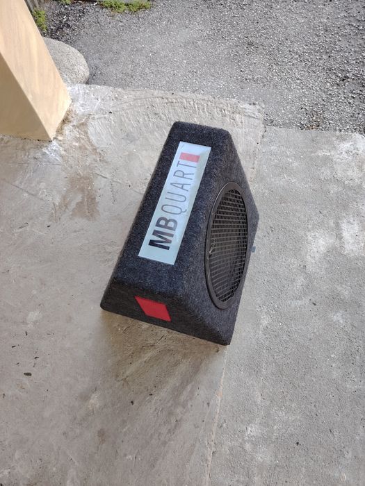 Бас каса MB Quart 12 "