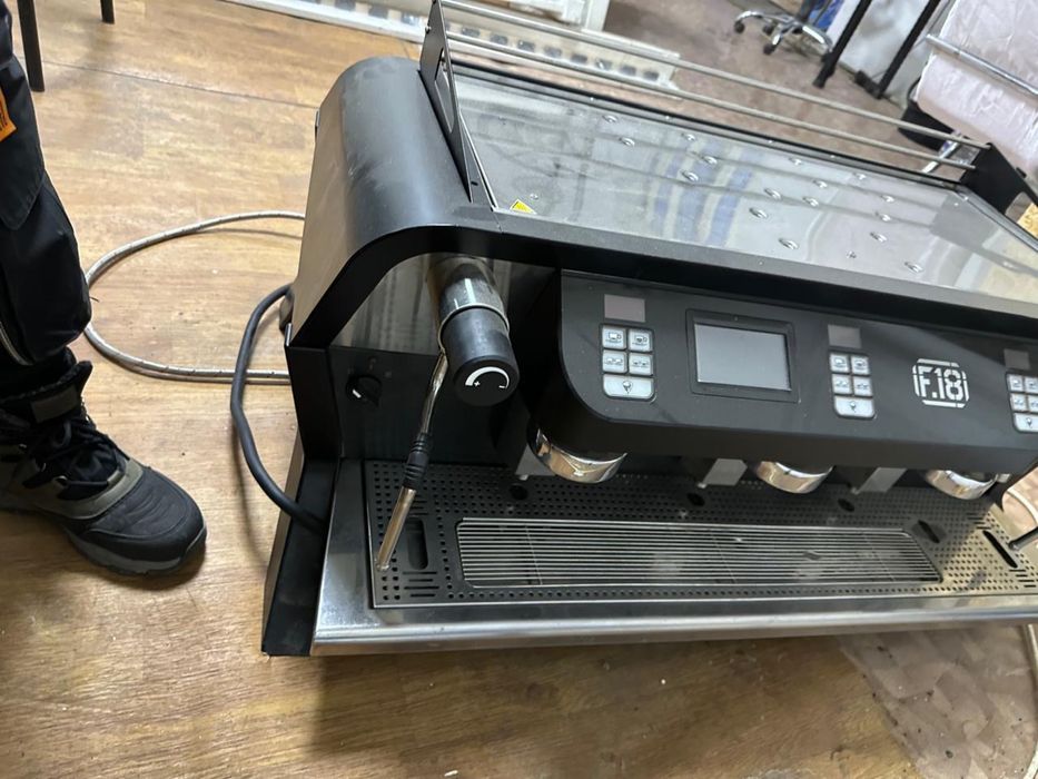 Продам кофемашину
