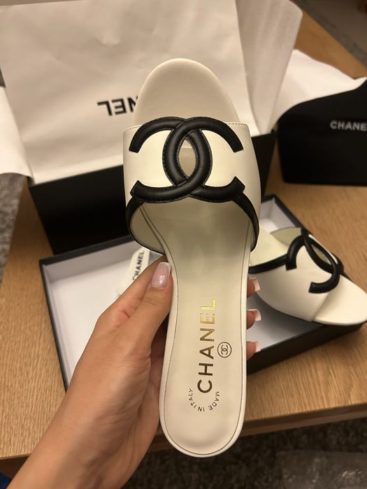 Papuci Chanel piele naturala 100% pe stoc marimea 41