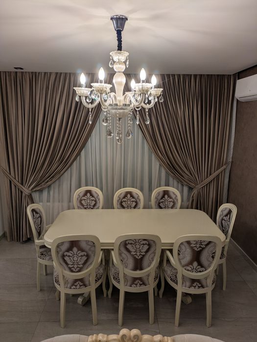 masa dining, 8 scaune, masuta cafea, divan