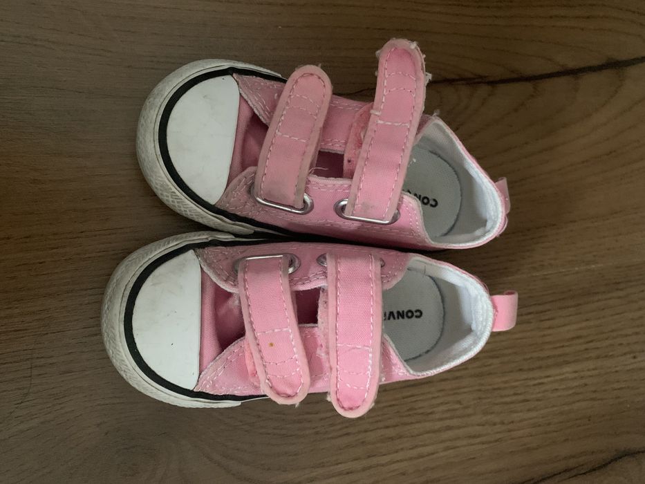 Tenisi converse roz