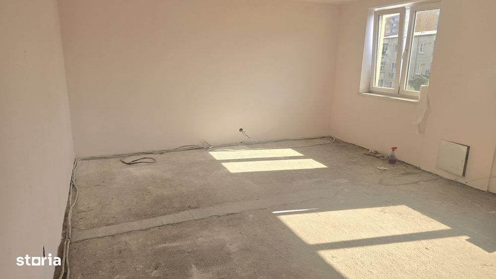 Vand apartament cu 2 camere in Deva, zona Dacia,