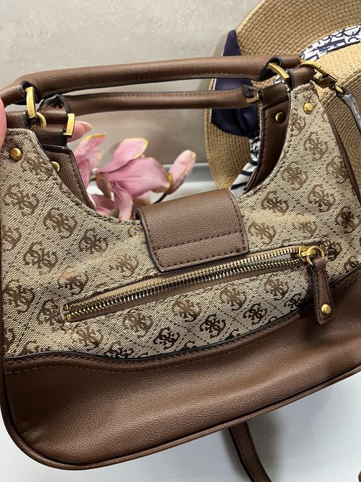 Guess дамска чанта