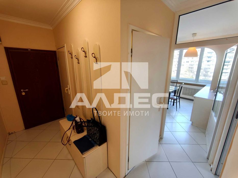 Дава се под наем Тристаен апартамент в София, Младост 1 - 95 кв.м за 797.64 € - Снимка #14