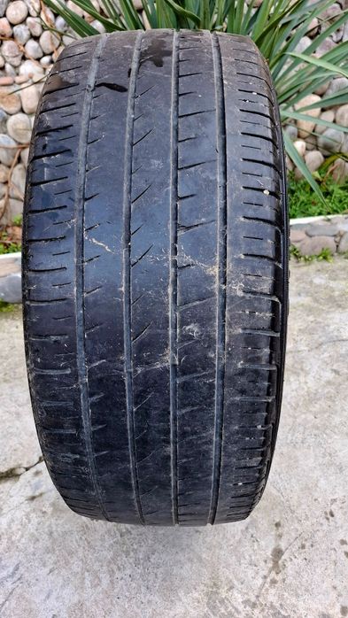 Продаётся шины 235/55/19