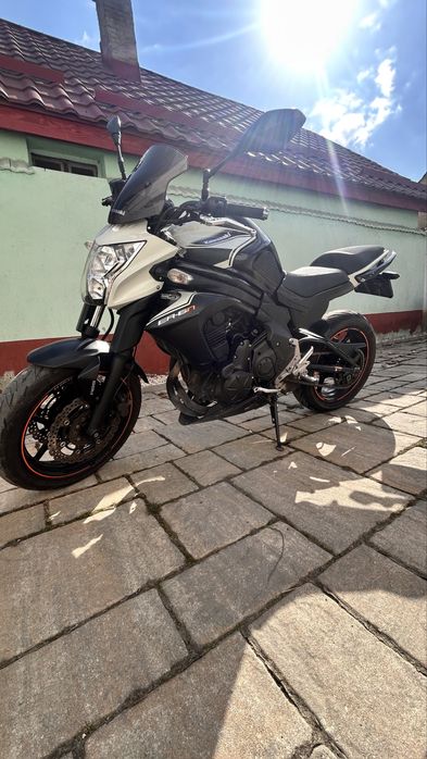 Kawasaki ER6N ABS – 2015 | 35.000 km |
