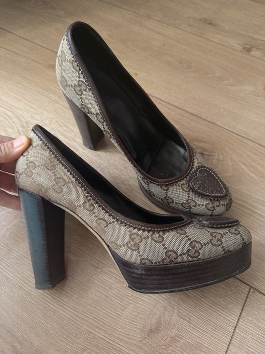Продам туфли Gucci