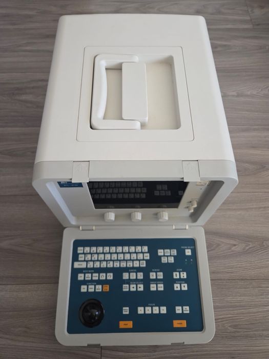 Vând ecograf BTL-1830