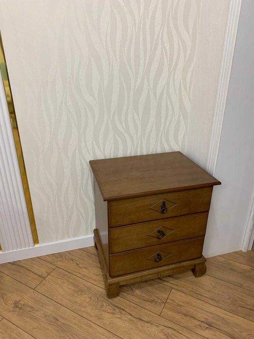 Продам две тумбы, производство Малайзия