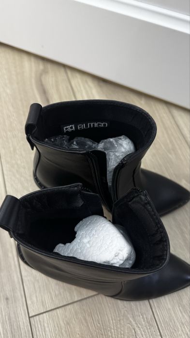 Осенние сапоги на каблуке