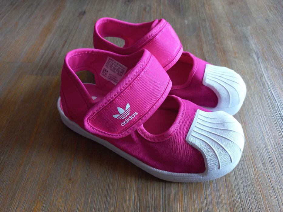 Детски летни обувки  DKNY UGG adidas melissa 28.29 30 31