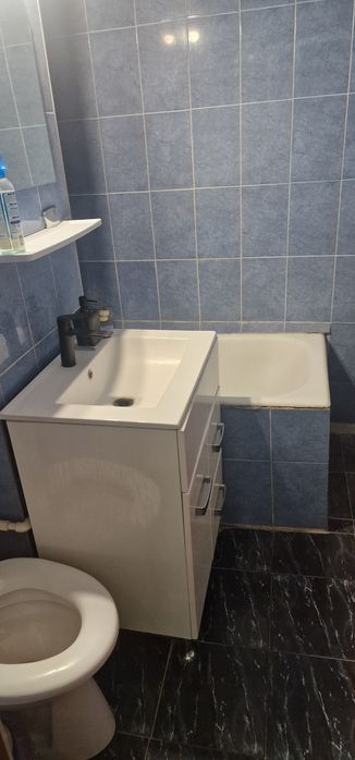 Inchiriez garsoniera