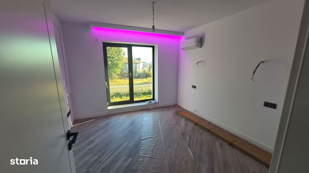 Casă de vânzare în Curtea de Argeș.