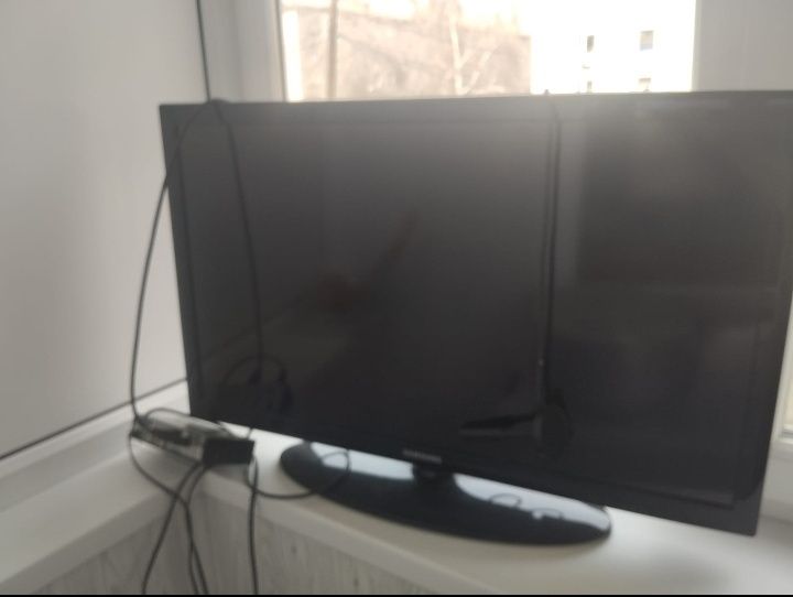 Продам телевизор Самсунг