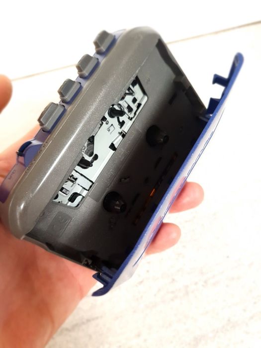 Walkman Panasonic autorevers cu radio rq-e30v