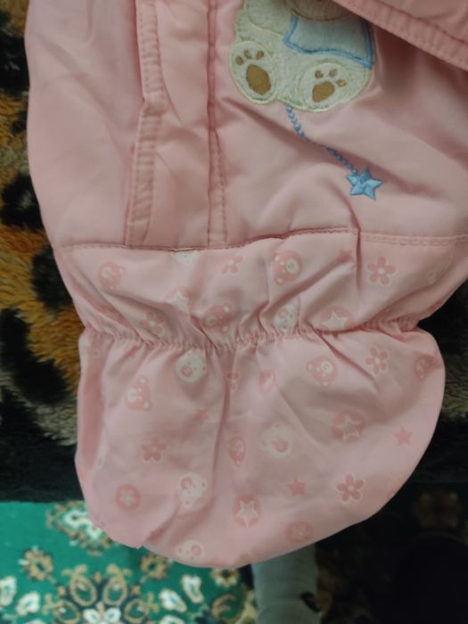 Продам детские комбезы