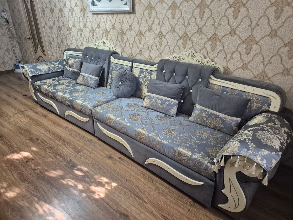 Срочно продам диван