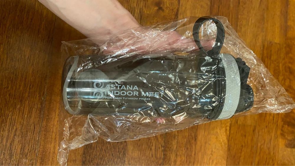 Продам новую бутыль для воды