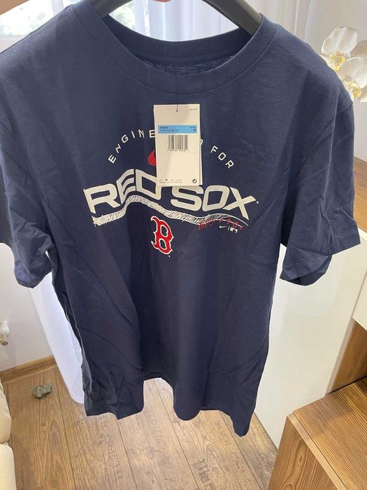 Тениска с яка на адидас на “Манчестър Юнайтед”