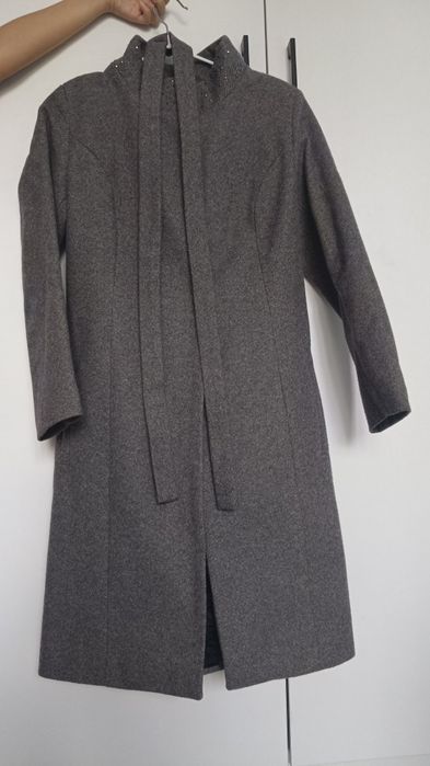 Продам пальто 42-44 размер