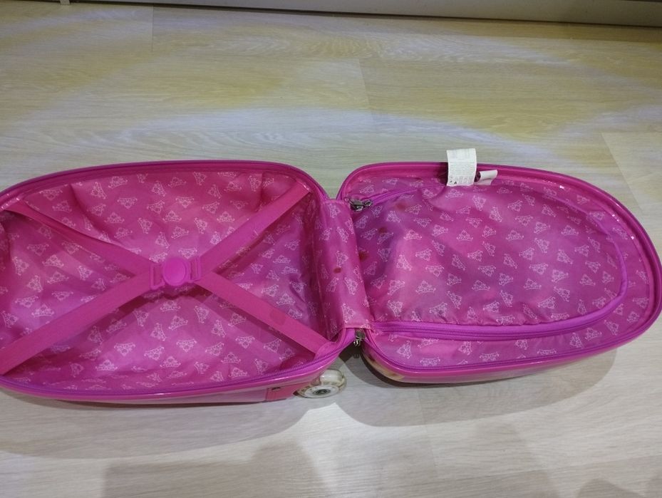 Дисни куфар с принцеси