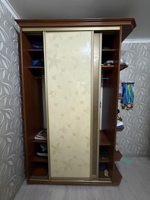 Әдемі улкен шкаф сатылады