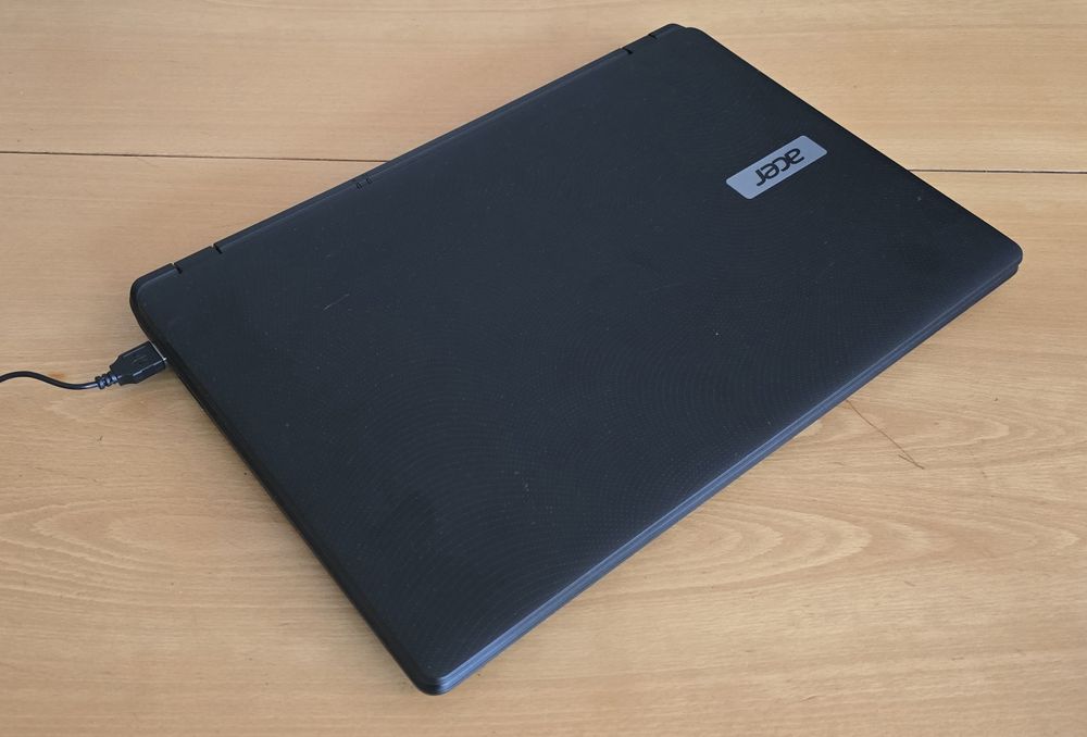 Acer E15 -ES1-512-81M