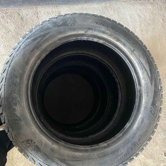 Шины зимние.