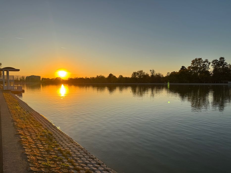 Предлагам под наем изключително луксозен апартамент в гр.Пловдив