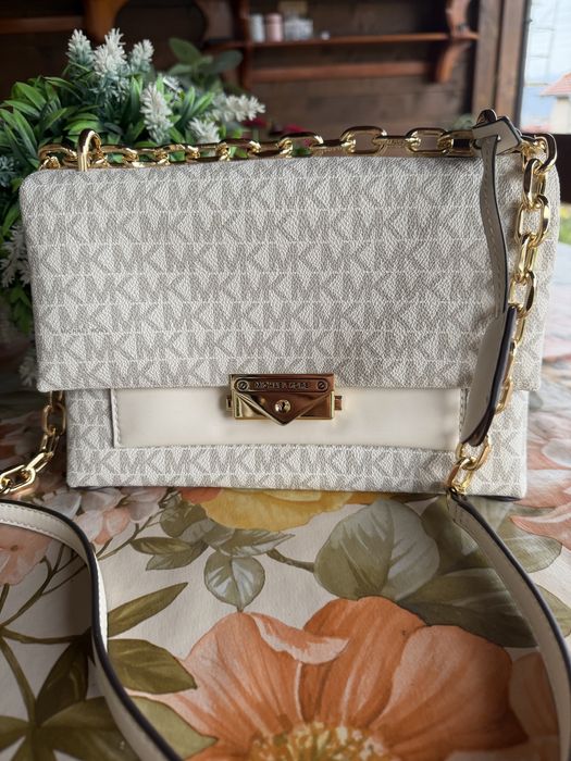 Чанта Michael Kors чисто нова