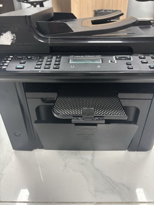 Продам мфу НР1536