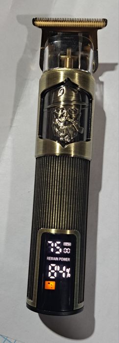 Соч ва соқол олиш машинкаси. Тежамкор