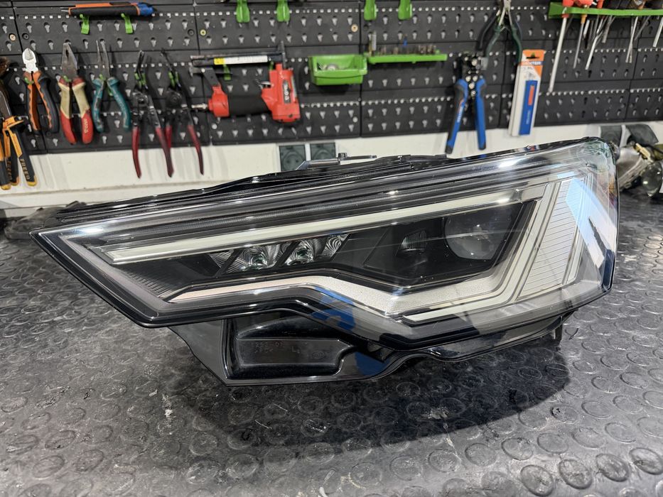 Vand set faruri Audi A6 C8 Matrix led europa impecabile