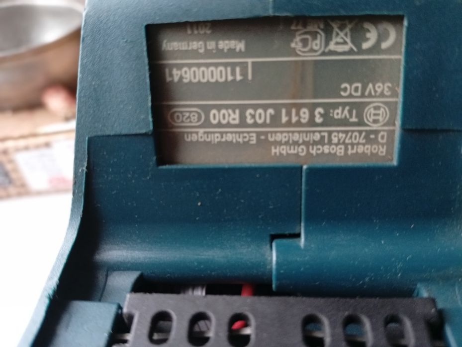 Corp rotopercutor Bosch 36 v defect nu bate