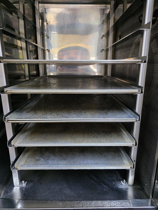 Конвектомат Eloma – професионален, трифазен, с пара и автоматично почи