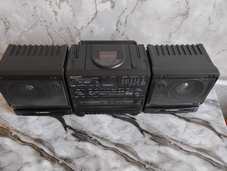 Японский кассетник Sharp GX -CD60HT с колонками
