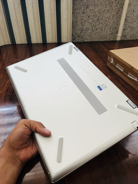 Hp yangidek studeb ofis dasturlash ishlari uchun arzon Noutbook