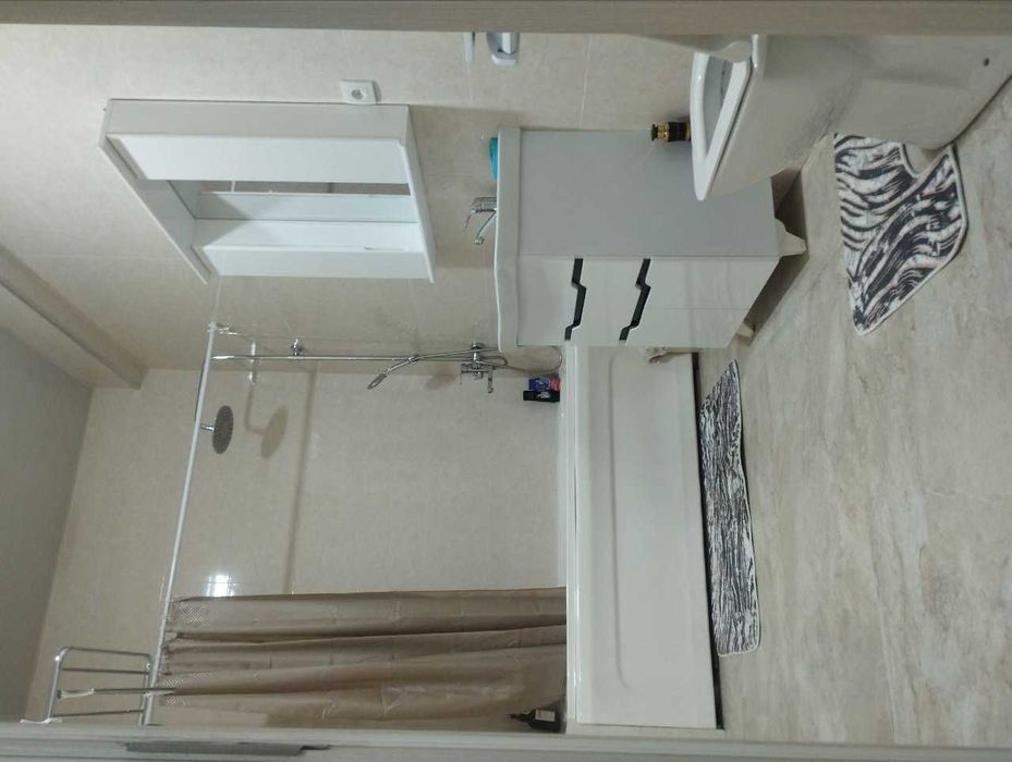 Продается квартира в Яшнабадском районе махалля Олмос 2х комнат 6-этаж