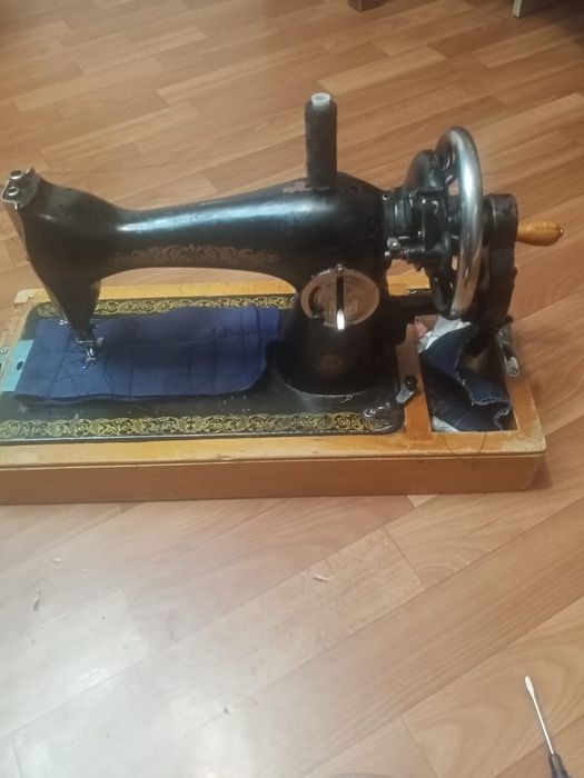 Швейная машинка,