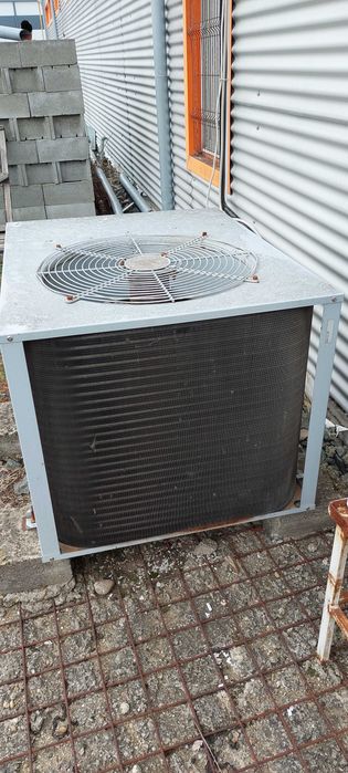 Aparat de aer conditionat Mitsubishi cu 2 split-uri
