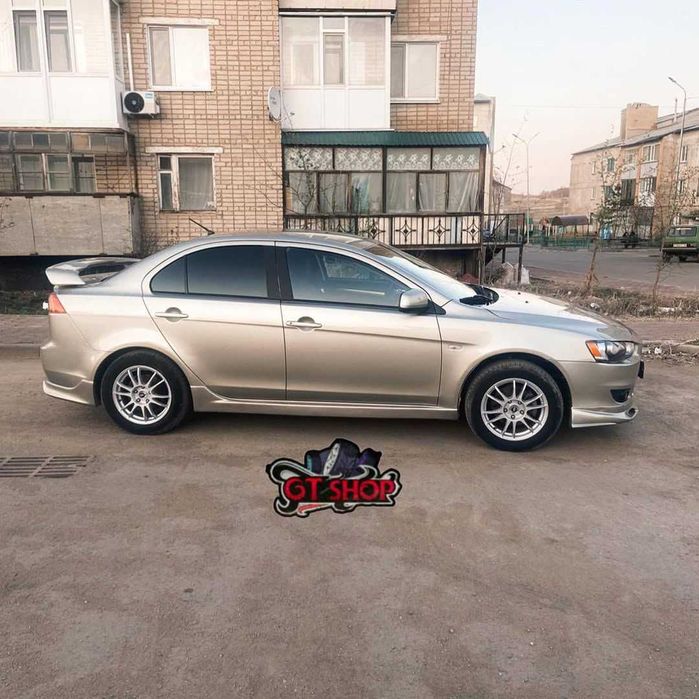 Наклалки на Бампер Митсубиси Лансер 10 \ Спойлер \Пороги/Капот