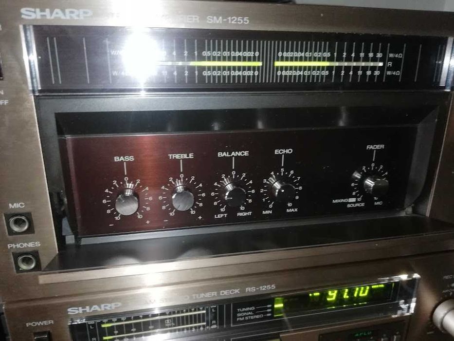 Vand aparat de colectie,radiocasetofon SHARP RS1255,vintage
