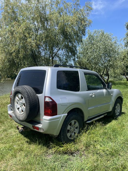 Vând Mitsubishi Pajero Mk3 2.5 Td