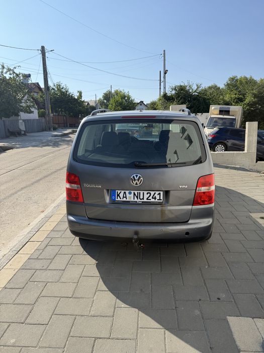 VOLKSWAGEN Touran 2006 — imagine 5