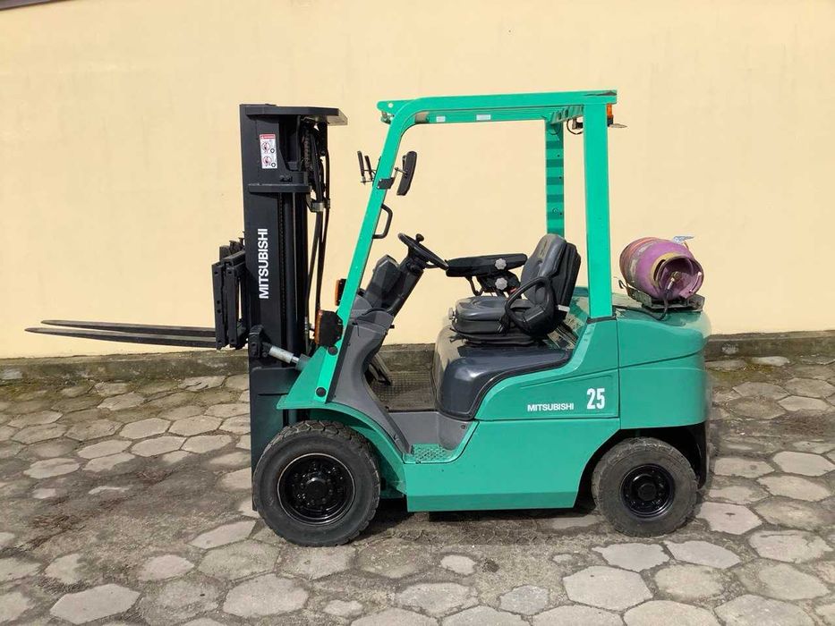 Mitsubishi 2.5t GPL Triplex 4.7m + Free lift + Side-shift