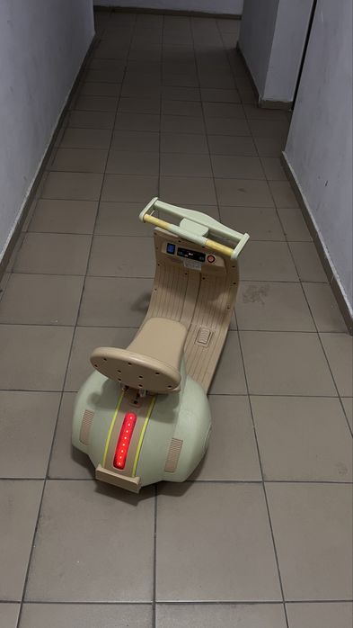 Машинка детская