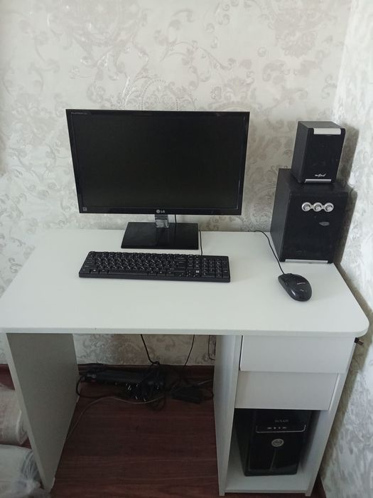 Компьютер для дома и учебы,полный комплект.
