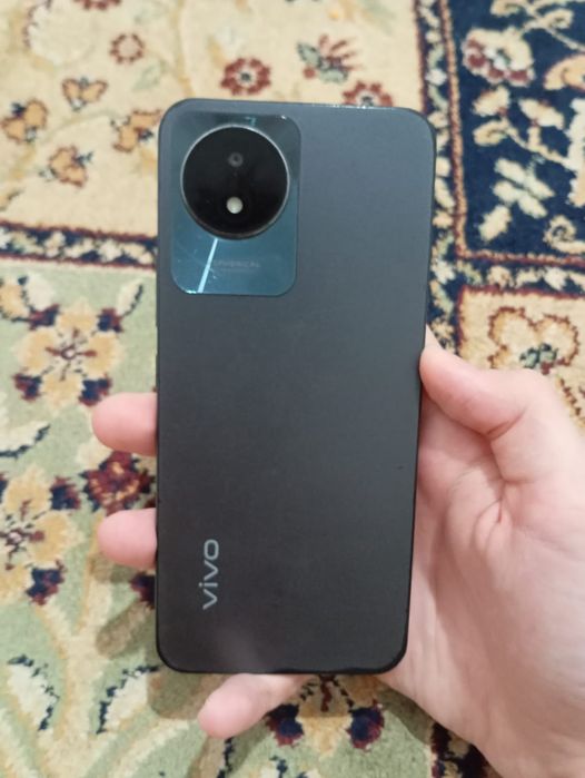 Телефон Vivo Y02