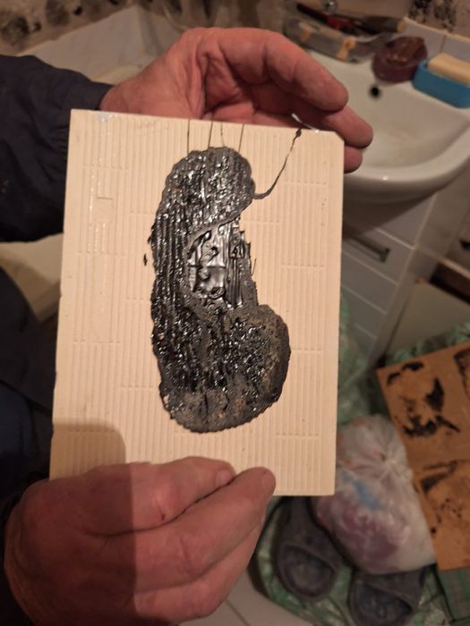 Отдам керамическую плитку б/у