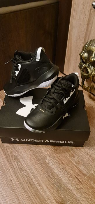 Vand adidași Under Armour 38nr